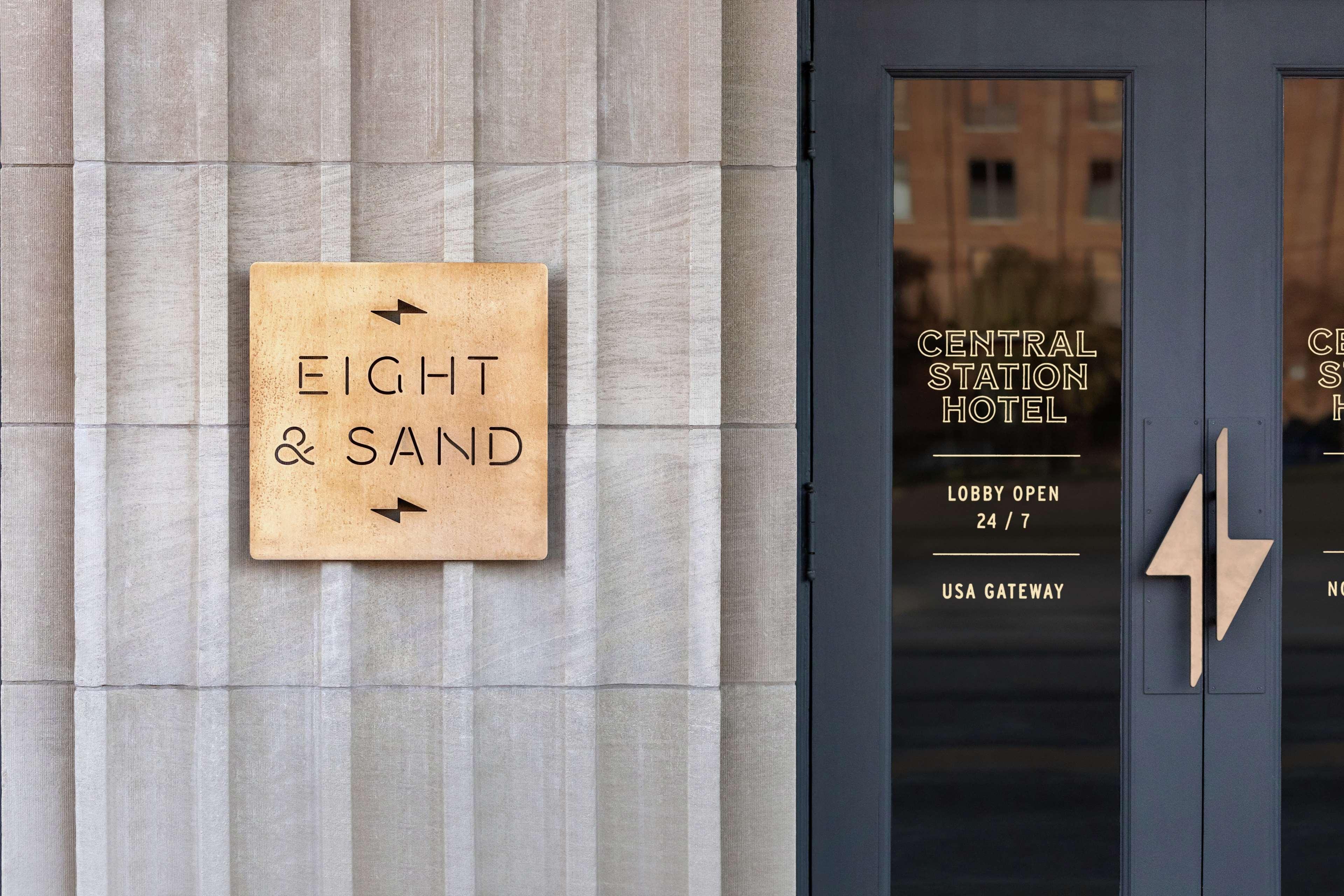 The Station Memphis, Curio Collection By Hilton 4*