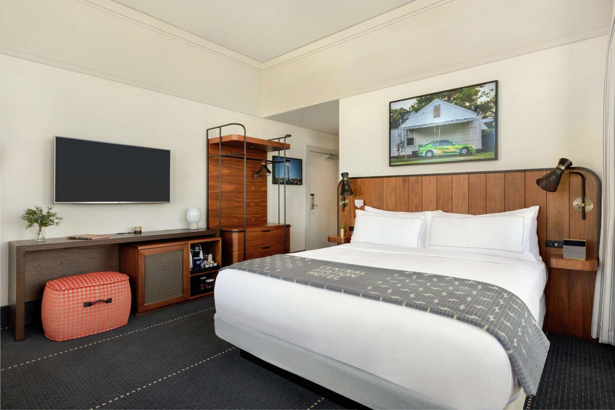 The Station Memphis, Curio Collection By Hilton